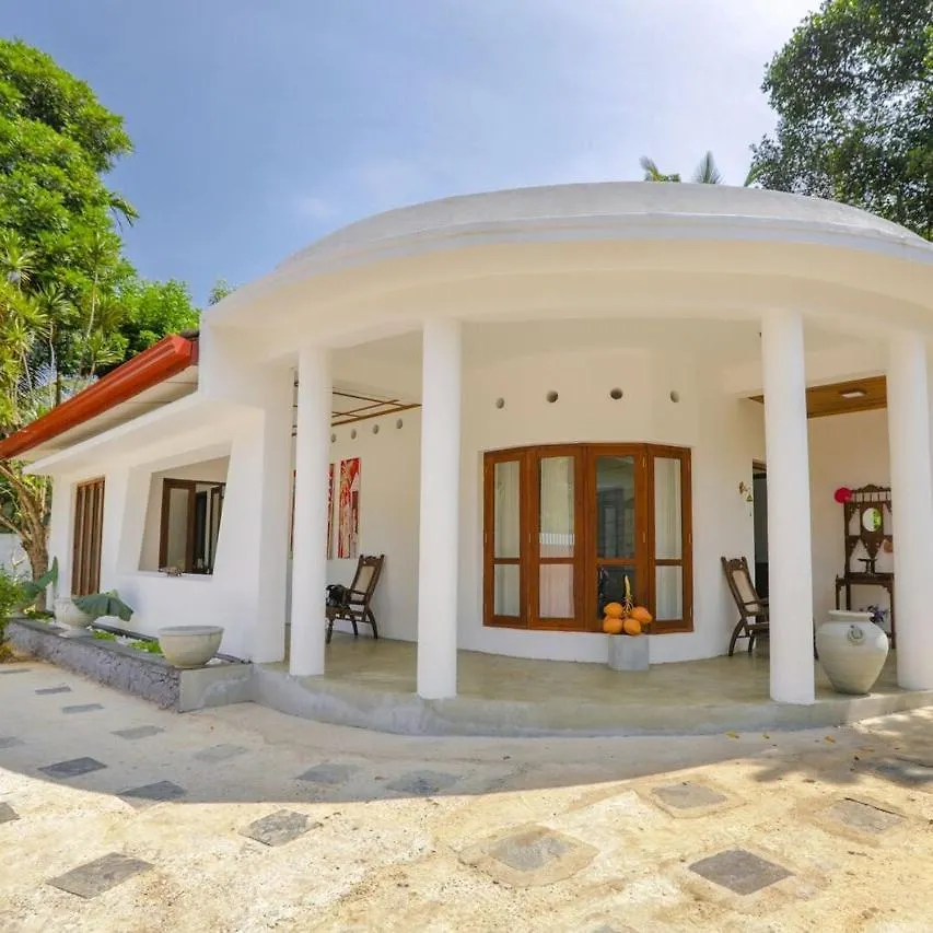 Capricorn Bliss Villa Nikawatawana