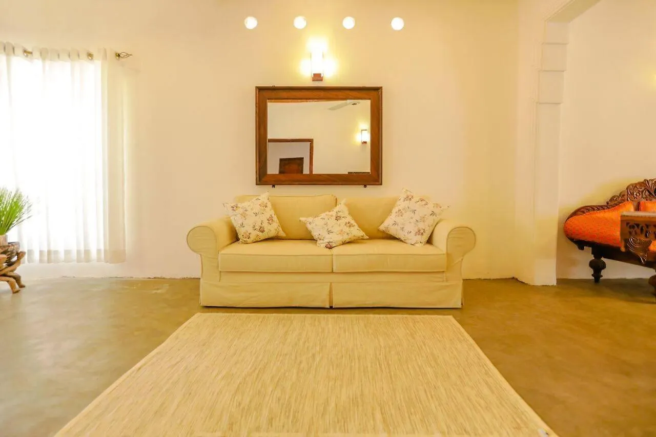 לינה וארוחת בוקר Nikawatawana Capricorn Bliss Villa